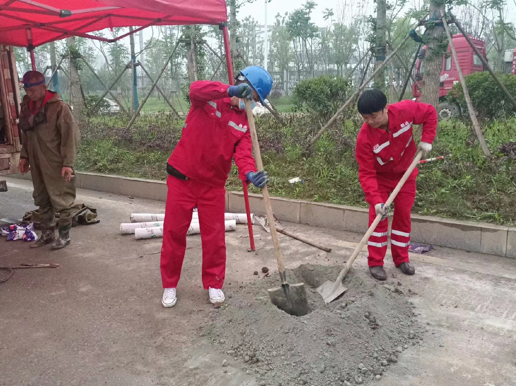 成都管道疏通哪家好】及时进行市政管道清淤